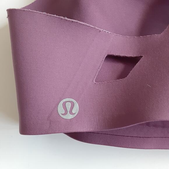 Lululemon Lazer Focused Sports Bra Womens 10 B/C Strappy Back Molded Cups Purple - Picture 5 of 7